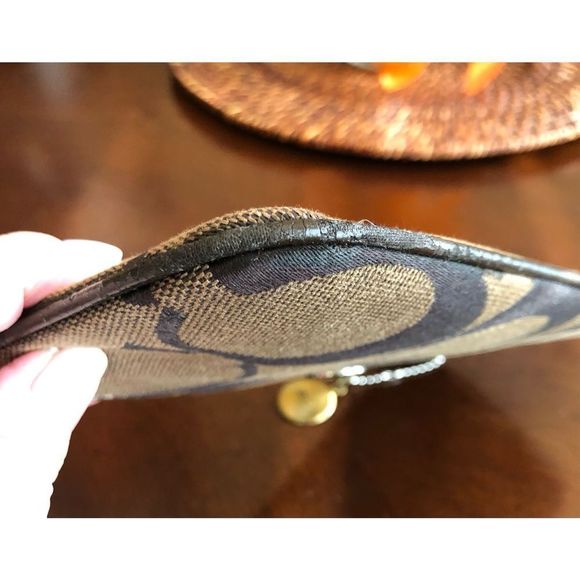 COACH - Monogram Logo Pouch in Chocolate & Khaki Canvas. Missing Wristlet Strap￼ - Picture 14 of 14